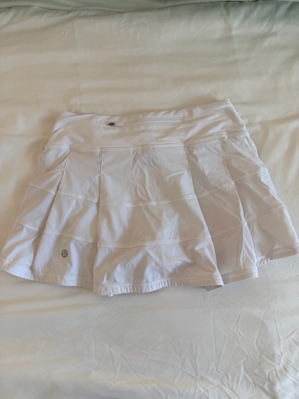 LULULEMON PACE RIVAL WHITE SKIRT SIZE 2